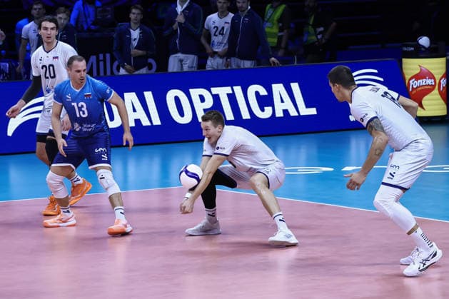 IPA88962628 - 4 Jan Kozamernik (Slovenia) on defense during the semifinal match of the CEV Enel EuroVolley 2026 between Poland and Slovenia at the Unipol Forum in Milan, Italy, on September 25, 2026, during EuroVolley 2026 - Semifinal - Slovenia vs. Poland, CEV EuroVolley Men’s match in Assago (MI), Italy, September 25, 2026  Copyright: xValerioxOrigo IPAxSportx xx IPA88962628