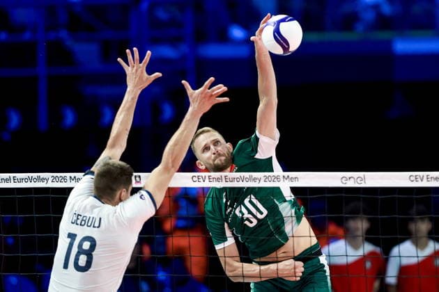 25.09.2026 MEDIOLAN WLOCHY ( MILAN ITALIA ) UNIPOL FORUM SIATKOWKA MEZCZYZN MISTRZOSTWA EUROPY W SIATKOWCE 1 2 FINALU RUNDA FINALOWA ( CEV EUROVOLLEY 2026 MEN FINAL ROUND SEMI FINAL MATCHES MEN S VOLLEYBALL GAME POLAND - SLOVENIA ) MECZ POLSKA - SLOWENIA NZ. (R) BARTLOMIEJ BALADZ FOTO JAKUB PIASECKI CYFRASPORT NEWSPIX.PL --- newspix.pl 