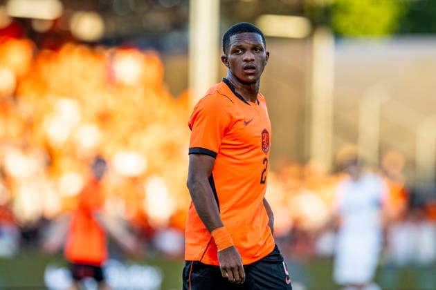 DEVENTER - Nederland defender Givairo Read during the UEFA EK qualification match between Jong Nederland and Jong Noorwegen at De Adelaarshorst on 25 September 2026 in Deventer, Nederland. (Photo by DeFodi Images) -