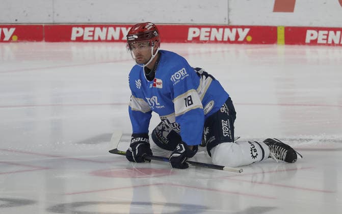 William Weber (Schwenninger Wild Wings) Eishockey, DEL, Penny DEL, Herren, Maenner, Saison 2026 2027 Grizzlys Wolfsburg gegen Schwenninger Wild Wings