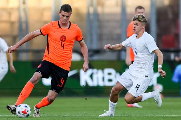 DEVENTER, NETHERLANDS - SEPTEMBER 25: Dies Janse of the Netherlands U21, U 21 is challenged by Sindre Walle Egeli of Norway U21 during the U21 European Championship, EM, Europameisterschaft Qualification match at Stadion De Adelaarshorst on September 25, 2026 in Deventer, Netherlands.  Copyright: xRenexNijhuis MBxMediax