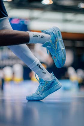 BB-1BL Herren Syntainics MBC - Science City Jena Schuhe waehrend der Saison 2026-2027 zum 2. Spieltag in der 1. EasyCredit Basketball Bundesliga zwischen Syntainics MBC und Science City Jena in der Stadthalle Weissenfels am 25. September 2026 in Weissenfels, Sachsen Anhalt, Deutschland