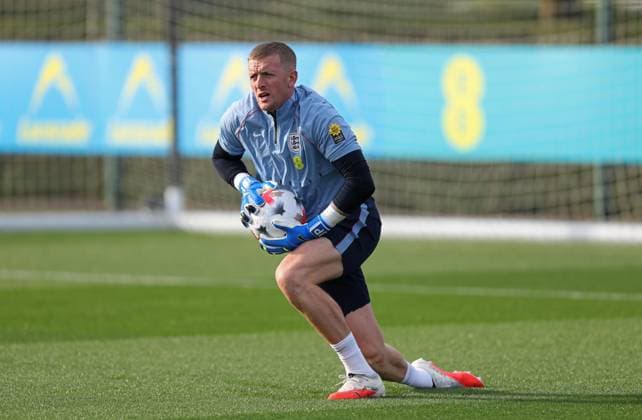 UEFA Nations League - England Training Session LONDON, ENGLAND, SEPTEMBER 25: Jordan Pickford of England national team, Nationalteam during The England training session at Tottenham Hotspur Training Ground, London on September 25 ahead of The UEFA Nations League Group Stage match in Group C3 between England v Spain at Wembley Stadium, London, England, on September 25. (Photo by Daniel Weir) London Tottenham Hotspur Training Ground England Copyright: xDanielxWeir SportsxPressxPhotox Sportspressphoto_SPR239282