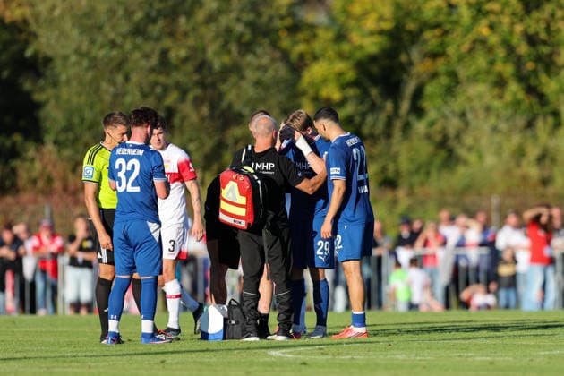 Mikkel Kaufmann (1. FC Heidenheim 1846 e. V., 29) muss verletzt ausgewechselt werden GER, VfB Stuttgart vs. 1. FC Heidenheim 1846, Fussball, Freundschaftsspiel, Spielzeit 2026 2027, 25.09.2026 GER, VfB Stuttgart vs. 1. FC Heidenheim 1846, Fussball, Freundschaftsspiel, Spielzeit 2026 2027, 25.09.2026 Beutelsbach Copyright: xEibner-Pressefoto SoerenxHerwegx EP_SHG