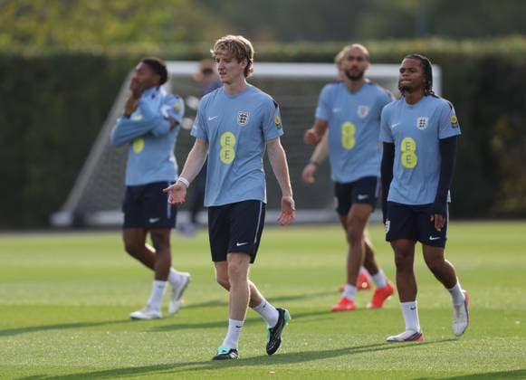UEFA Nations League - England Training Session LONDON, ENGLAND, SEPTEMBER 25: Anthony Gordon of England national team, Nationalteam during The England training session at Tottenham Hotspur Training Ground, London on September 25 ahead of The UEFA Nations League Group Stage match in Group C3 between England v Spain at Wembley Stadium, London, England, on September 25. (Photo by Daniel Weir) London Tottenham Hotspur Training Ground England Copyright: xDanielxWeir SportsxPressxPhotox Sportspressphoto_SPR239330