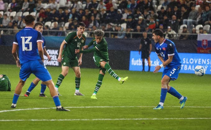 2027 UEFA Under 21 European Qualifier, Kosicka Futbalova Arena, Kosice, Slovakia 25 9 2026 Slovakia vs Republic of Ireland Ireland™s Trent Kone-Doherty shoots at goal Trent Kone-Doherty shoots at goal 25 9 2026  Copyright: xAleksandarxDjorovicx AS4A3144