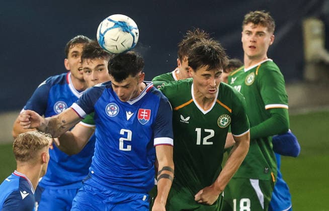 2027 UEFA Under 21 European Qualifier, Kosicka Futbalova Arena, Kosice, Slovakia 25 9 2026 Slovakia vs Republic of Ireland Slovakia™s Tobias Paliscak and Cathal McCarthy of Ireland Tobias Paliscak and Cathal McCarthy 25 9 2026  Copyright: xAleksandarxDjorovicx AS4A3389