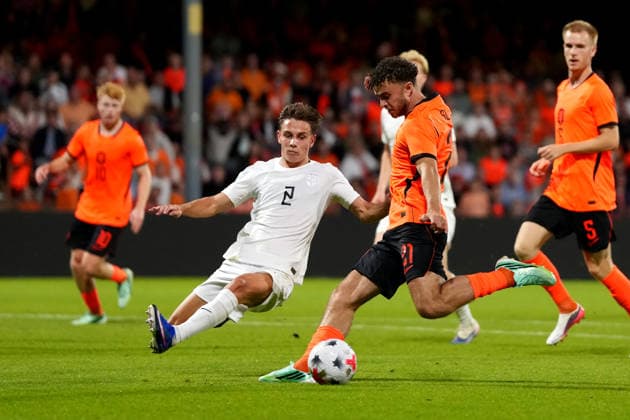 European Championship, EM, Europameisterschaft Qualifier: The Netherlands U21, U 21 v Norway U21 Deventer - Olivier Braude of sc Heerenveen, Aymen Sliti of The Netherlands U21 during matchday 10 of the 2026 2027 European Championship Qualifier. The match is set between The Netherlands U21 and Norway U21 at De Adelaarshorst on 25 September 2026 in Deventer, Netherlands. (Hero Images Yannick Verhoeven) Copyright: xYannickxVerhoevenx