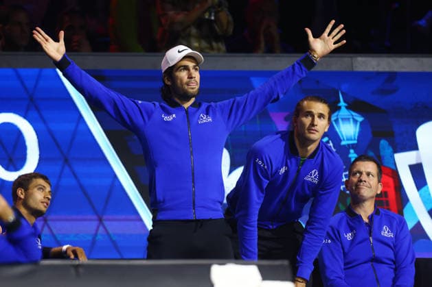 2026 Laver Cup, O2 Arena, London,25 09 2026 Carlos Alcaraz (ESP) cheers on team Europe during the 2026 Laver Cup at the O2 Arena, London London O2 Arena London GBR, UK NEWSPAPERS OUT Copyright: xMarkxGreenwoodx