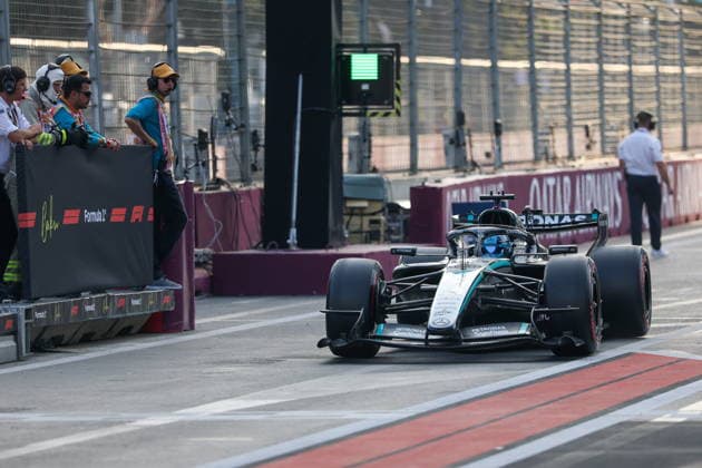 AZERBAIJAN, BAKU - SEPTEMBER 25, 2026: Mercedes AMG Petronas F1 Team driver George Russell races during the 2026 Formula One Azerbaijan Grand Prix at the Baku City Circuit 2026 Formula One Azerbaijan Grand Prix  - ZUMAt113 20260925_zaa_t113_660 Copyright: xDanilxAikinx