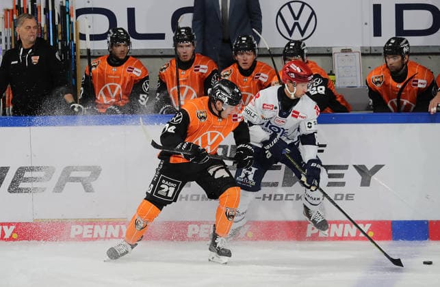 Eishockey, DEL, Penny DEL, Herren, Maenner, Saison 2026 2027 Grizzlys Wolfsburg gegen Schwenninger Wild Wings