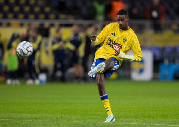 260925 Alexander Isak of Sweden during warm-up ahead of the Nations League football match between Sweden and Romania on September 25, 2026 in Stockholm. Photo: Kenta Jönsson BILDBYRAN COP 210 JM0854 bbeng fotboll football soccer fotball nations league uefa nations league sverige sweden sverige a rumänien romania Copyright: KENTAxJÖNSSON BB260925KJ011