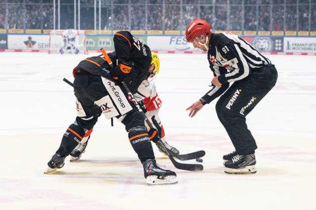 Matthew Wedman (Loewen Frankfurt, 67), GER, Loewen Frankfurt vs. Nuernberg Ice Tigers, Eishockey, Penny DEL, 3. Spieltag, Saison 2026 2027, 25.09.2026 Eibner-Pressefoto Attila Ziga GER, Loewen Frankfurt vs. Nuernberg Ice Tigers, Eishockey, Penny DEL, 3. Spieltag, Saison 2026 2027, 25.09.2026 Frankfurt Copyright: xEibner-Pressefotox EP_AZA