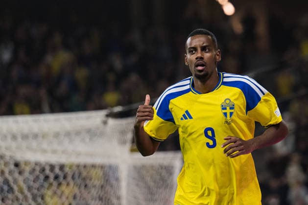 260925 Alexander Isak of Sweden celebrates after scoring 1-0 during the Nations League football match between Sweden and Romania on September 25, 2026 in Stockholm. Photo: Emma Wallskog BILDBYRAN kod EW JM0854 bbeng fotboll football soccer fotball nations league uefa nations league sverige sweden sverige a rumänien romania jubel Copyright: EMMAxWALLSKOG BB260925EW024