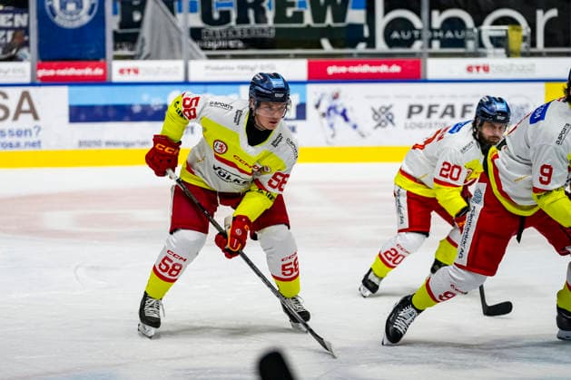 Max Balinson (Duesseldorfer EG, 58), GER, Ravensburg Towerstars vs. Duesseldorfer EG, Eishockey, DEL2 Hauptrunde, 3. Spieltag, Spielzeit 2026 2027, 25.09.2026 GER, Ravensburg Towerstars vs. Duesseldorfer EG, Eishockey, DEL2 Hauptrunde, 3. Spieltag, Spielzeit 2026 2027, 25.09.2026 Ravensburg Copyright: xEibner-Pressefoto MaximilianxRistx EP_MRT