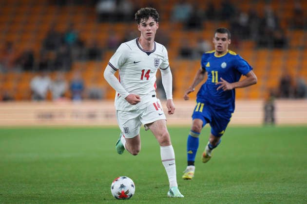 RECORD DATE NOT STATED 25th September 2026; Molineux Stadium, Wolverhampton, West Midlands, England; UEFA U21, U 21 Championship Qualification Football, England U21 versus Kazakhstan U21; Archie Gray of England U21s runs with the ball StevenxFlynn