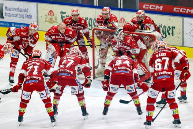Sahnpark Crimmitschau 25.09.2026 Saison 2026 27 Eishockey 2. Bundesliga Hauptrunde Spiel 3 Kunsteisstadion Sachsen Eispiraten Eispiraten - Dresdner Eislöwen Eispiraten vor Spielbeginn Crimmitschau Sachsen Germany