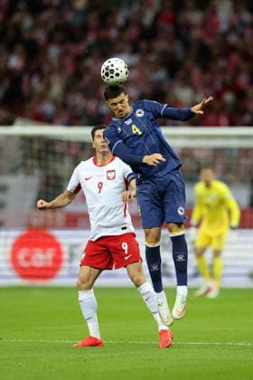 WARSZAWA 25.09.2026 MECZ 1. KOLEJKA GRUPA B4 LIGA NARODOW SEZON 2026 27: POLSKA - BOSNIA I HERCEGOWINA --- UEFA NATIONS LEAGUE FOOTBALL MATCH IN WARSAW: POLAND - BOSNIA AND HERZEGOVINA ROBERT LEWANDOWSKI TARIK MUHAREMOVIC FOT. PIOTR KUCZA FOTOPYK NEWSPIX.PL --- newspix.pl 