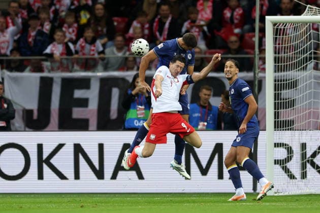 WARSZAWA 25.09.2026 MECZ 1. KOLEJKA GRUPA B4 LIGA NARODOW SEZON 2026 27: POLSKA - BOSNIA I HERCEGOWINA --- UEFA NATIONS LEAGUE FOOTBALL MATCH IN WARSAW: POLAND - BOSNIA AND HERZEGOVINA ROBERT LEWANDOWSKI ZINEDIN SMAJLOVIC NIKOLA KATIC FOT. PIOTR KUCZA FOTOPYK NEWSPIX.PL --- newspix.pl 