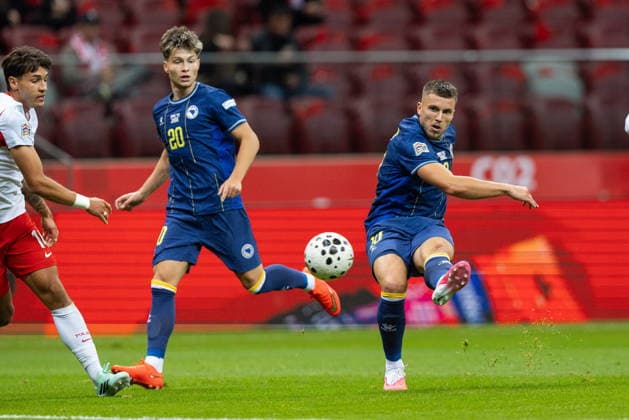 WARSAW, POLAND - SEPTEMBER 25: Ermedin Demirovic during the UEFA Nations League B Group 4 Round 1 MD1 match between Poland nad Bosnia and Herzegovina at PGE Narodowy on September 25, 2026 in Warsaw, Poland --- Pilka nozna. Liga Narodow B Grupa 4 mecz : Polska - Bosnia i Hercegowina (Photo by Igor Jakubowski Arena Akcji) NEWSPIX.PL --- newspix.pl 