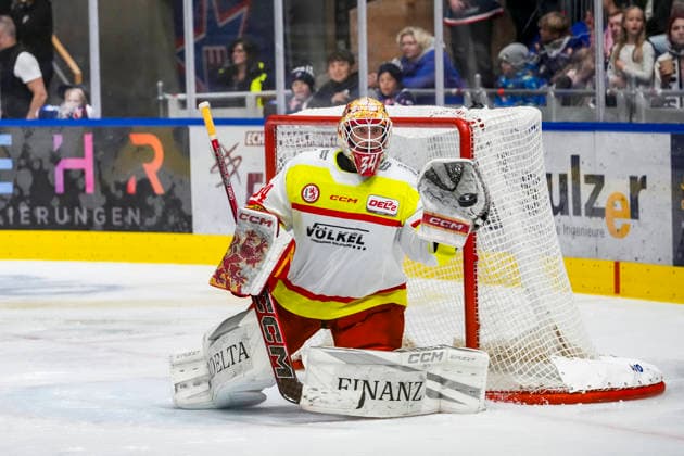 Jonas Langmann (Duesseldorfer EG, 34), GER, Ravensburg Towerstars vs. Duesseldorfer EG, Eishockey, DEL2 Hauptrunde, 3. Spieltag, Spielzeit 2026 2027, 25.09.2026 GER, Ravensburg Towerstars vs. Duesseldorfer EG, Eishockey, DEL2 Hauptrunde, 3. Spieltag, Spielzeit 2026 2027, 25.09.2026 Ravensburg Copyright: xEibner-Pressefoto MaximilianxRistx EP_MRT