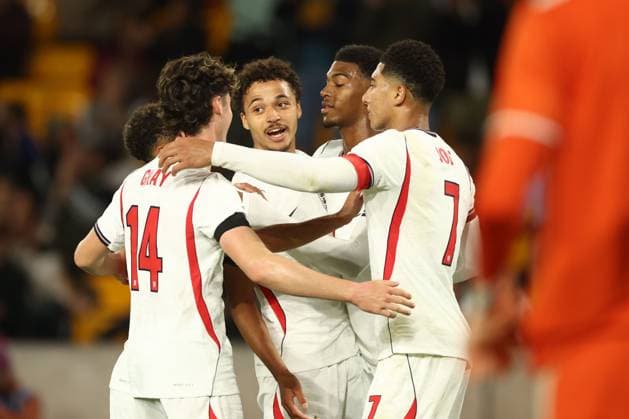 Max Alleyne of England U21, U 21 scores a goal and celebrates 3-2. England U21 v Kazakhstan U21, UEFA European U21 Championship Qualifying, Football, Molineux Stadium, Wolverhampton, UK - 25 Sep 2026Wolverhampton Molineux Stadium United Kingdom  Copyright: xRyanxBrowne Shutterstockx 17169476bm
