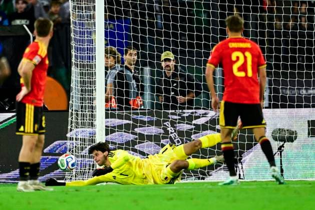 Italy v Belgium - UEFA Nations League 2026 ROME, ITALY - SEPTEMBER 25 : Lammens Senne goalkeeper of Belgium in action during the UEFA Nations League tournament league phase matchday 1 group A1 match between Italy and Belgium on September 25, 2026 in Rome, Italy, 25 09 2026 Rome Italy  Copyright: xJanxDexMeuleneirx