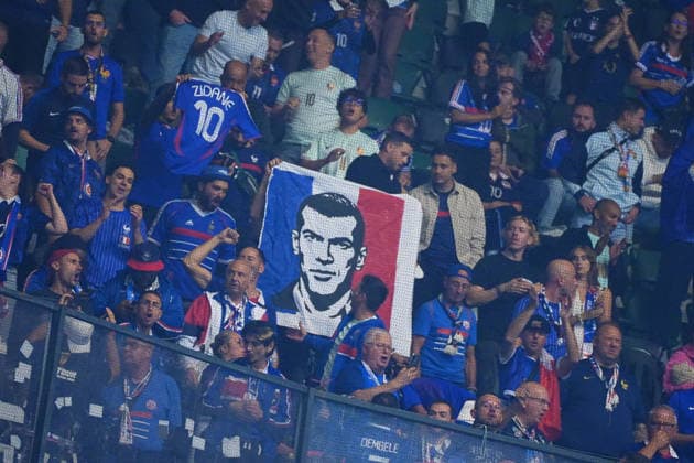 KOCAELI , TURKEY , SEPTEMBER 25 : Fans of France during the UEFA Nations A League Group 1 match between Turkey and France at Kocaeli Turca Stadium on September 25, 2026 , in Kocaeli Turkey . ( Photo by Seskimphoto ) Kocaeli TURKEY Kocaeli TURKEY Copyright: xSeskimphotox Turkiye-France-2509 (110)