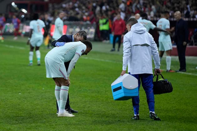 September 25, 2026, Kocaeli, Kocaeli, Turkey: Kylian Mbappe (C) of France celebrates after scoring his team s first goal and left the game due to injury during the UEFA Nations League 2026 27 group phase match between Turkey and France at Kocaeli Stadium in Kocaeli, Turkey, on September 25, 2026. Turkey V France - UEFA Nations League 2026 27 Group A1 MD1  - ZUMAu194 0867871910st Copyright: xTolgaxUluturkx