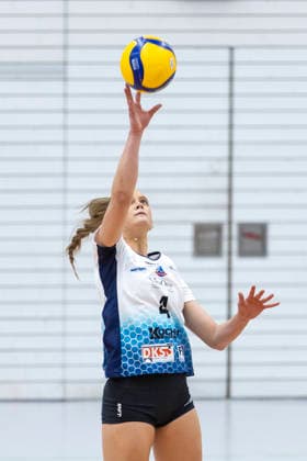 Testspiel: Schwarz-Weiss Erfurt vs. VCO Dresden; Erfurt; 25.09.2026 Jette Hippel ( 4; VCO Dresden) Testspiel: Schwarz-Weiss Erfurt vs. VCO Dresden; Riethsporthalle Erfurt; 25.09.2026 Copyright: xBEAUTIFULxSPORTS Duehringx