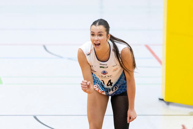 Testspiel: Schwarz-Weiss Erfurt vs. VCO Dresden; Erfurt; 25.09.2026 Jubel, Johanna Röhner ( 14; VCO Dresden) Testspiel: Schwarz-Weiss Erfurt vs. VCO Dresden; Riethsporthalle Erfurt; 25.09.2026 Copyright: xBEAUTIFULxSPORTS Duehringx