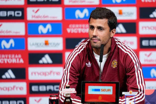 September 25, 2026, London, London, England: Rodri Hernandez of Spain attends a press conference, PK, Pressekonferenz ahead of the UEFA Nations League 2026 27 match against England at Wembley Stadium on September 25, 2026, in London, England. Rodri Hernandez Press Conference - UEFA Nations League 2026 27  - ZUMAa181 20260925_zaa_a181_105 Copyright: xDennisxAgyemanx