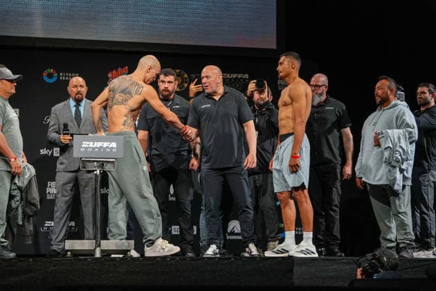 Zuffa Boxing 11 Fisher vs Pirotton Ceremonial Weigh-In LONDON, ENGLAND - SEPTEMBER 25: Cesar Mateo Tapia greets Dana White during the Ceremonial Weigh-In at Zuffa Boxing 11 Fisher vs Pirotton at Copper Box Arena on September 25th, 2026 in London, England (Photo by Torbjorn Tande PXImages) London Copper Box Arena England Copyright: xTorbjornxTandex