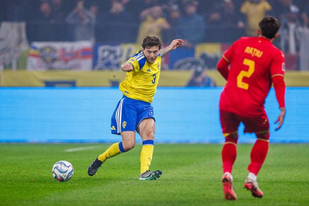 260925 Victor Lindelöf of Sweden during the Nations League football match between Sweden and Romania on September 25, 2026 in Stockholm. Photo: Kenta Jönsson BILDBYRAN COP 210 JM0854 bbeng fotboll football soccer fotball nations league uefa nations league sverige sweden sverige a rumänien romania Copyright: KENTAxJÖNSSON BB260925KJ123