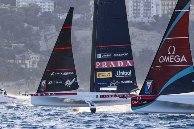 OTHER - Sailing - The Louis Vuitton 38th America s Cup Preliminary Regatta in Naples Photo by IPA ABACAPRESS.COM88973277 - Day 1 of the Louis Vuitton 38th America s Cup Preliminary Regatta in Naples. AC40 foiling one-designs racing across the Gulf of Naples, featuring intense fleet action from all particPhoto by IPA ABACAPRESS.COMting syndicates: Emirates Team New Zealand, Luna Rossa Prada Pirelli, GB1, Cobham-Ultra GB2, Tudor Team Alinghi, and La Roche Posay Racing Team during the Louis Vuitton 38th America s Cup Preliminary Regatta in Naples, a sailing race in Naples, Italy, on September 25, 2026 Napoli Italy  Copyright: xIPAxSport ABACAx