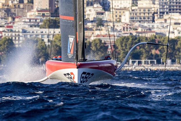 OTHER - Sailing - The Louis Vuitton 38th America s Cup Preliminary Regatta in Naples Photo by IPA ABACAPRESS.COM88973282 - Day 1 of the Louis Vuitton 38th America s Cup Preliminary Regatta in Naples. AC40 foiling one-designs racing across the Gulf of Naples, featuring intense fleet action from all particPhoto by IPA ABACAPRESS.COMting syndicates: Emirates Team New Zealand, Luna Rossa Prada Pirelli, GB1, Cobham-Ultra GB2, Tudor Team Alinghi, and La Roche Posay Racing Team during the Louis Vuitton 38th America s Cup Preliminary Regatta in Naples, a sailing race in Naples, Italy, on September 25, 2026 Napoli Italy  Copyright: xIPAxSport ABACAx