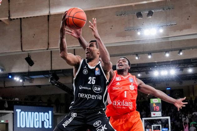Deutschland: easyCredit Basketball Bundesliga, Hauptrunde 2026 27, 2. Spieltag Veolia Towers Hamburg vs Niners Chemnitz Inselpark Arena (Hamburg): Kenneth Ogbe (Veolia Towers Hamburg, 25) Copyright: xStefanxTrochax