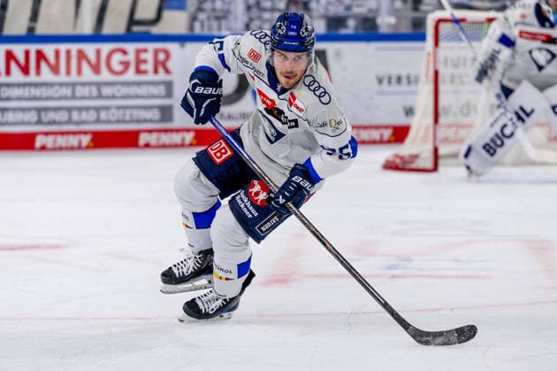 Alex Breton (ERC Ingolstadt, 75) GER, Straubing Tigers vs. ERC Ingolstadt, Eishockey, DEL, Saison 2026 2027, 3. Spieltag, 25.09.2026. Foto: HMB Media Heike Feiner Copyright: HMBxMedia HeikexFeiner