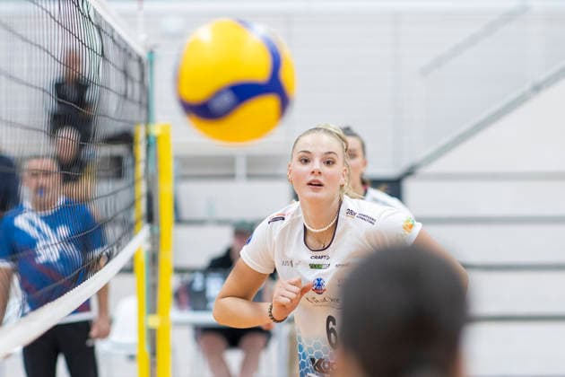 Testspiel: Schwarz-Weiss Erfurt vs. VCO Dresden; Erfurt; 25.09.2026 Delia Florine Siebenberg ( 6; VCO Dresden) Testspiel: Schwarz-Weiss Erfurt vs. VCO Dresden; Riethsporthalle Erfurt; 25.09.2026 Copyright: xBEAUTIFULxSPORTS Duehringx