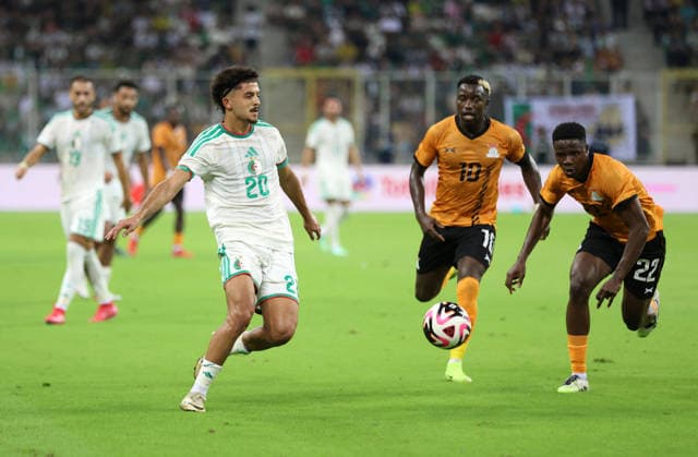 Algeria v Zambia - 2027 Africa Cup Of Nations Qualifiers Mohamed El Bachir Belloumi (L) of Algeria competes for the ball with Patson Daka of Zambia during the Algeria vs. Zambia match in the 2027 Africa Cup of Nations qualifiers at Stade Hocine Ait Ahmed in Tizi Ouzou, Algeria, on September 25, 2026. TIZI ouzou Algeria  Copyright: xAPPx originalFilename:app-notitle260626_npiW4.jpg