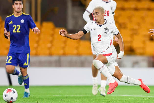 England v Kazakhstan - UEFA U21, U 21 EURO 2027 Qualifier Rico Lewis of England, wearing number 2, takes an attacking action during the UEFA Under 21 Championship Group D Qualifying match between England Under 21s and Kazakhstan at Molineux in Wolverhampton, on September 25, 2026. Wolverhampton West Midlands United Kingdom  Copyright: xMIxNewsx originalFilename:fletcher-englandu260925_np9VC.jpg