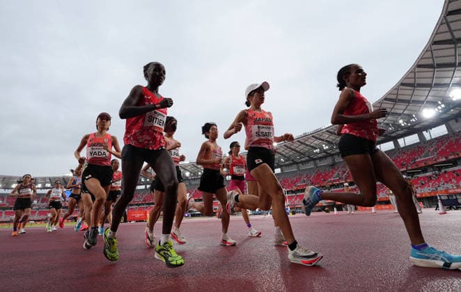(260926) -- NAGOYA, Sept. 26, 2026 -- Athletes compete during the women s marathon final of Athletics at the 20th Asian Games Aichi-Nagoya 2026 in Nagoya, Japan, Sept. 26, 2026. ) (SP)JAPAN-NAGOYA-ASIAN GAMES-ATHLETICS-WOMEN S MARATHON LuixSiuxWai