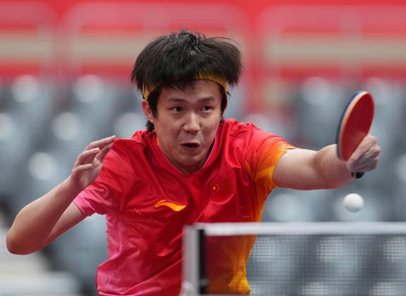 (260926) -- TOYOTA, Sept. 26, 2026 -- Wang Chuqin of China competes during the men s singles round 3 match of Table tennis, Tischtennis against U Tae Ryong of the Democratic People s Republic of Korea (DPRK) at the 20th Asian Games Aichi-Nagoya 2026 in Toyota of Aichi Prefecture, Japan, Sept. 26, 2026. ) (SP)JAPAN-TOYOTA-ASIAN GAMES-TABLE TENNIS-MEN S SINGLES CheongxKamxKa 