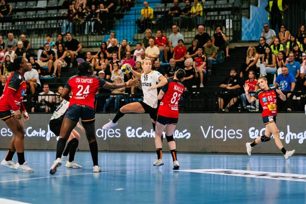 Dana Bleckmann (Deutschland, 66) beim Wurf, Spanien vs. Deutschland, Handball, Nationalmannschaft, Frauen, Freundschaftsspiel, 25.09.2026 Spanien vs. Deutschland, Handball, Nationalmannschaft, Frauen, Freundschaftsspiel, 25.09.2026 Granollers Copyright: xEibner-Pressefoto LarsxNeumannx EP_LNN