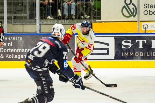 Jason Bast (Duesseldorfer EG, 45), GER, Ravensburg Towerstars vs. Duesseldorfer EG, Eishockey, DEL2 Hauptrunde, 3. Spieltag, Spielzeit 2026 2027, 25.09.2026 GER, Ravensburg Towerstars vs. Duesseldorfer EG, Eishockey, DEL2 Hauptrunde, 3. Spieltag, Spielzeit 2026 2027, 25.09.2026 Ravensburg Copyright: xEibner-Pressefoto MaximilianxRistx EP_MRT