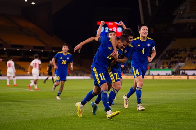Kazakhstan celebrate with goal scorer Saif Popov as he makes it two two during the UEFA European Under 21 Championship qualifier between England under 21s and Kazakhstan under 21s. (Sean Walsh SPP) Copyright: xSeanxWalshx Sportspressphoto_SPR239730