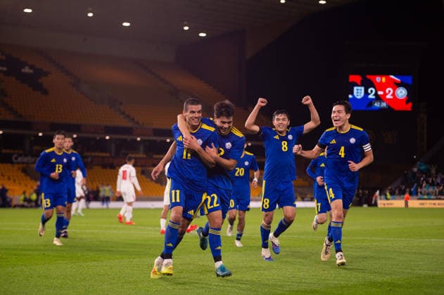 Kazakhstan celebrate with goal scorer Saif Popov as he makes it two two during the UEFA European Under 21 Championship qualifier between England under 21s and Kazakhstan under 21s. (Sean Walsh SPP) Copyright: xSeanxWalshx Sportspressphoto_SPR239731