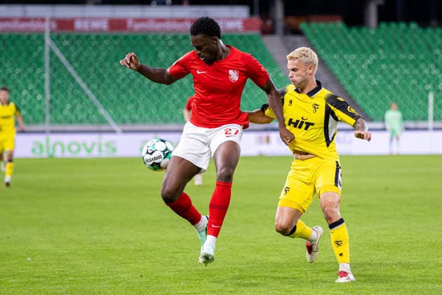 (L-R) Donald Nduka (TSV Havelse, 27) im Zweikampf mit Tom Geerkens (SC Fortuna Koeln, 06) GER, TSV Havelse vs. SC Fortuna Koeln, Fussball, 3. Liga, 7. Spieltag, Spielzeit 2026 2027, 25.09.2026 DFL Regulations prohibit any use of photographers as image sequences and or quasi-video. GER, TSV Havelse vs. SC Fortuna Koeln, Fussball, 3. Liga, 7. Spieltag, Spielzeit 2026 2027, 25.09.2026 Hannover Copyright: xEibner-Pressefoto JanxRollingerx EP_JSK
