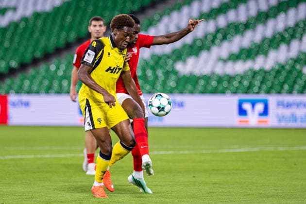 (L-R) Romeo Aigbekaen (SC Fortuna Koeln, 30) im Zweikampf mit Donald Nduka (TSV Havelse, 27) GER, TSV Havelse vs. SC Fortuna Koeln, Fussball, 3. Liga, 7. Spieltag, Spielzeit 2026 2027, 25.09.2026 DFL Regulations prohibit any use of photographers as image sequences and or quasi-video. GER, TSV Havelse vs. SC Fortuna Koeln, Fussball, 3. Liga, 7. Spieltag, Spielzeit 2026 2027, 25.09.2026 Hannover Copyright: xEibner-Pressefoto JanxRollingerx EP_JSK