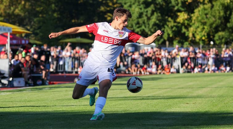 2026.09.25, Deutschland, Weinstadt Fußball VfB Stuttgart vs. 1. FC Heidenheim, Lauri Penna (VfB)